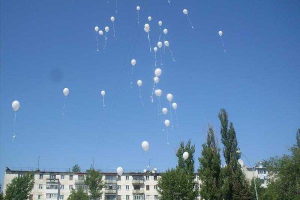 В рубежном прошел митинг, посвященный Дню Победы В рубежном прошел митинг, посвященный Дню Победы
