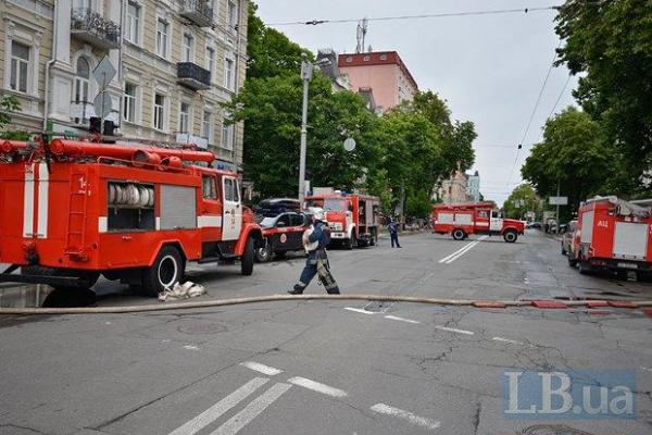 В Киеве из-за пожара эвакуировали Нацполицию В Киеве из-за пожара эвакуировали Нацполицию