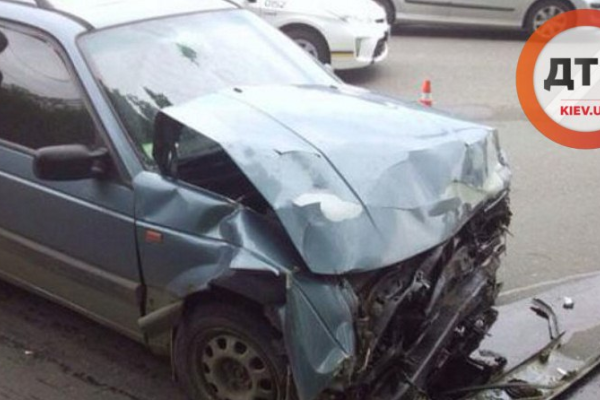 В Полтаве в ДТП погибла 5-летняя девочка, еще 5 человек травмированы В Полтаве в ДТП погибла 5-летняя девочка, еще 5 человек травмированы