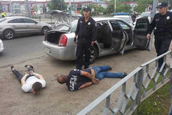 В Харькове злоумышленники пытались похитить девушку 