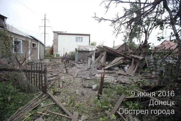 Стали известны подробности обстрела Донецка и Макеевки: есть погибшие Стали известны подробности обстрела Донецка и Макеевки: есть погибшие