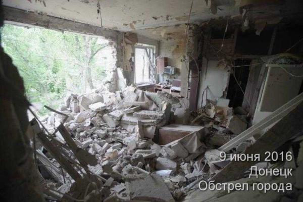 Стали известны подробности обстрела Донецка и Макеевки: есть погибшие Стали известны подробности обстрела Донецка и Макеевки: есть погибшие
