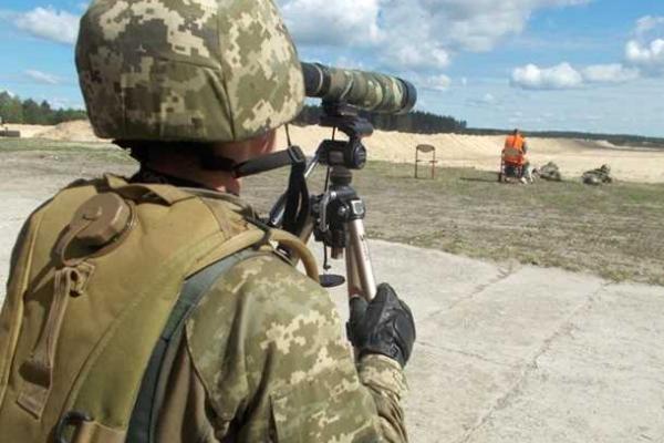 Журналист Майкл Щур выиграл на соревнованиях снайперов Журналист Майкл Щур выиграл на соревнованиях снайперов