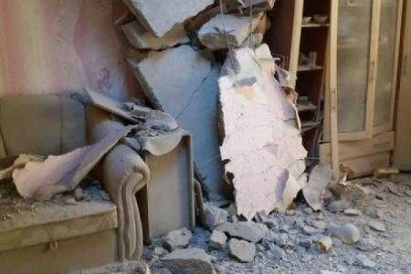 В Сети показали страшные руины обстрелянной квартиры в Донецке В Сети показали страшные руины обстрелянной квартиры в Донецке