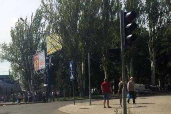 Жуткое ДТП в Донецке с участием «полиции ДНР»: водитель «Шевроле» после столкновения был зверски избит боевиками Жуткое ДТП в Донецке с участием «полиции ДНР»: водитель «Шевроле» после столкновения был зверски избит боевиками