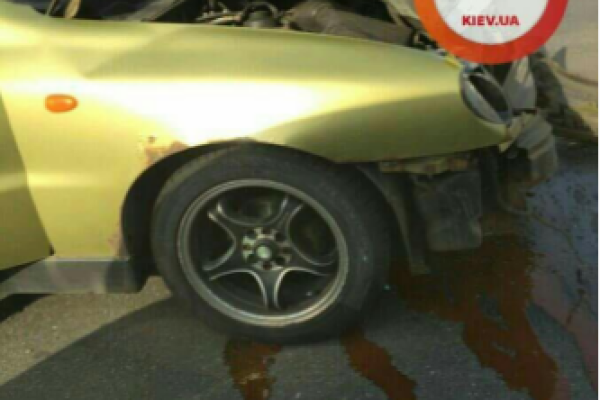 ДТП в Киеве: пьяный водитель протаранил попутное авто, есть пострадавшие ДТП в Киеве: пьяный водитель протаранил попутное авто, есть пострадавшие