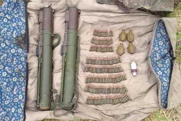 В зоне АТО сотрудники СБУ нашли тайник ДРГ боевиков