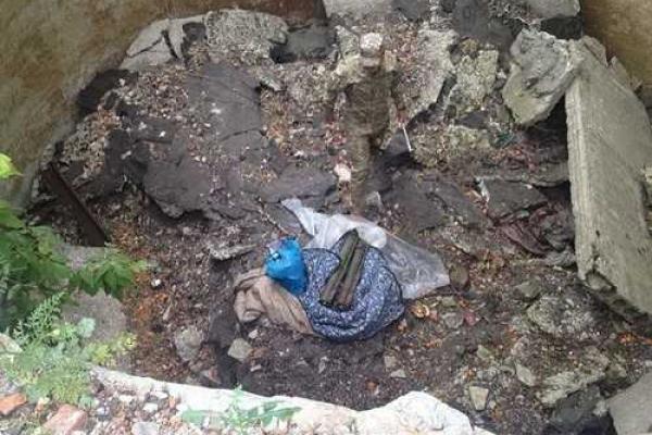 В зоне АТО сотрудники СБУ нашли тайник ДРГ боевиков
