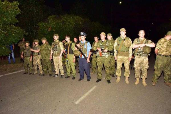 Аброськин: В Торецке около 100 человек подняли бунт против военных ВСУ Аброськин: В Торецке около 100 человек подняли бунт против военных ВСУ