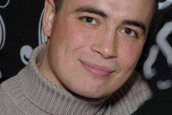 "Убийца должен сидеть в тюрьме" - жена погибшего сотрудника СБУ "Убийца должен сидеть в тюрьме" - жена погибшего сотрудника СБУ