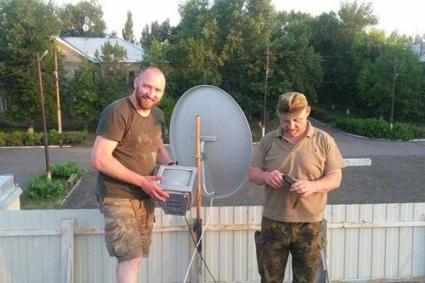 В трех населенных пунктах на передовой заработало украинское радио В трех населенных пунктах на передовой заработало украинское радио