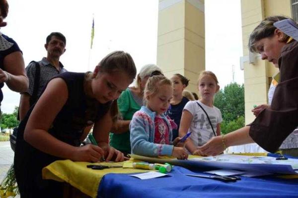 В Северодонецке провели акцию "Армия - детям"