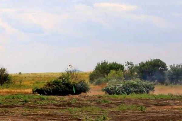 Захарченко похвалил боевиков за стрельбу по виртуальному врагу Захарченко похвалил боевиков за стрельбу по виртуальному врагу