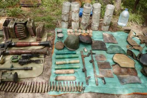 Дмитрий Ярош показал новые трофеи добровольцев на Донбассе