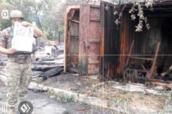 Военные показали фото последствий обстрелов боевиками Зайцево, Майорска и Попасной Военные показали фото последствий обстрелов боевиками Зайцево, Майорска и Попасной