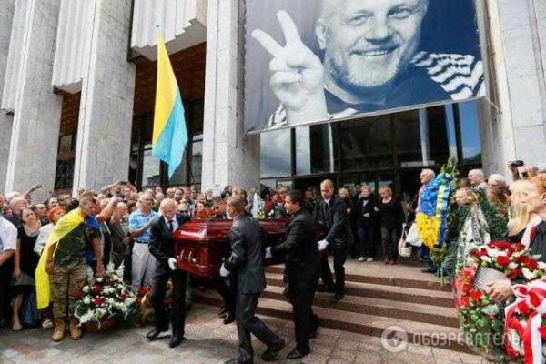 Опубликованы фото прощания с журналистом Павлом Шереметом