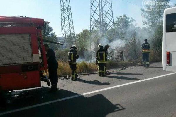 В Мариуполе в районе рынка "Азовский" случился пожар
