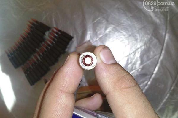 Мужчина собирался перевезти в собственном авто боеприпасы из Широкино