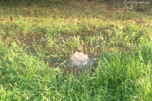 Центр Мариуполя затопило: вода бежала рекой всю ночь Центр Мариуполя затопило: вода бежала рекой всю ночь