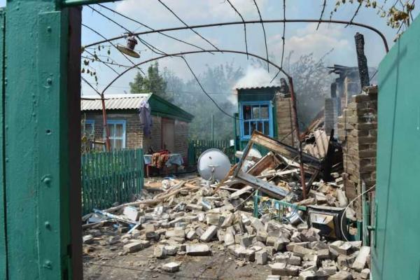 В Краматорске в частном доме взорвался газ: хозяин в тяжелом состоянии, 75-летний сосед скончался от сердечного приступа В Краматорске в частном доме взорвался газ: хозяин в тяжелом состоянии, 75-летний сосед скончался от сердечного приступа