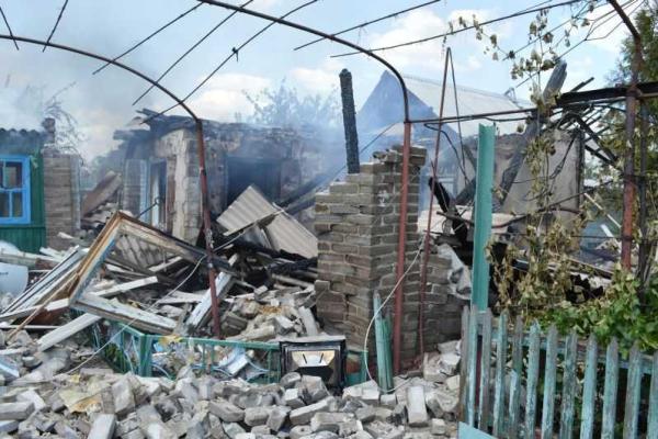 В Краматорске в частном доме взорвался газ: хозяин в тяжелом состоянии, 75-летний сосед скончался от сердечного приступа В Краматорске в частном доме взорвался газ: хозяин в тяжелом состоянии, 75-летний сосед скончался от сердечного приступа