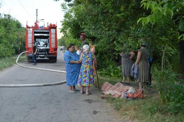 В Краматорске в частном доме взорвался газ: хозяин в тяжелом состоянии, 75-летний сосед скончался от сердечного приступа В Краматорске в частном доме взорвался газ: хозяин в тяжелом состоянии, 75-летний сосед скончался от сердечного приступа