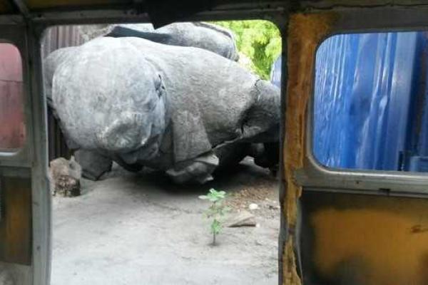 В Мариуполе демонтированные памятники Ленину покоятся на кладбище В Мариуполе демонтированные памятники Ленину покоятся на кладбище