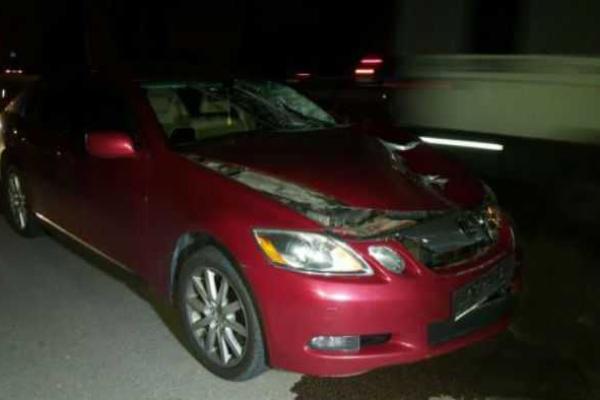 В Киеве страшное ДТП: автомобиль на большой скорости сбил насмерть парня В Киеве страшное ДТП: автомобиль на большой скорости сбил насмерть парня