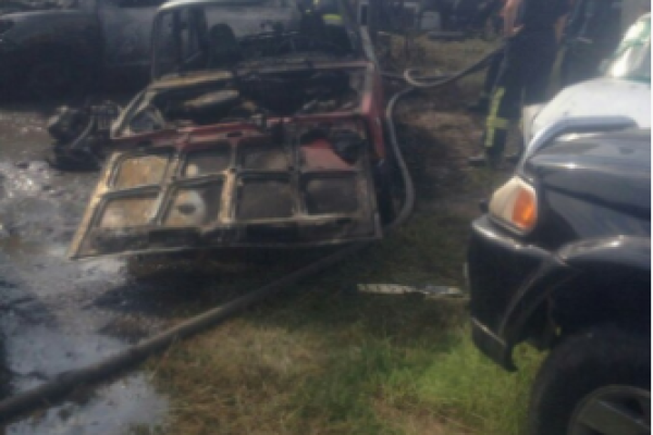 На штрафплощадке под Киевом сгорели 6 машин