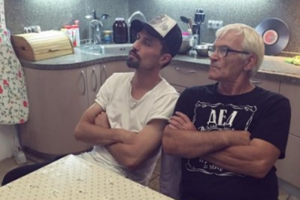 Похудевший и поседевший Дима Билан напугал фанатов своим видом Похудевший и поседевший Дима Билан напугал фанатов своим видом