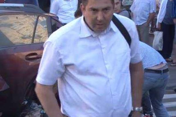 Журналист: На месте гибели Шеремета один мужчина подозрительно себя вел Журналист: На месте гибели Шеремета один мужчина подозрительно себя вел