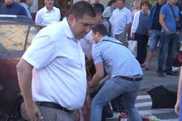 Журналист: На месте гибели Шеремета один мужчина подозрительно себя вел Журналист: На месте гибели Шеремета один мужчина подозрительно себя вел