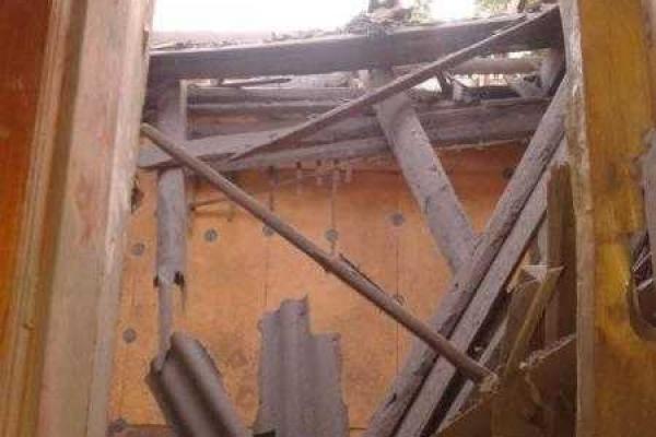 Ночью на Донецк сыпались снаряды: появились фото последствий обстрела Ночью на Донецк сыпались снаряды: появились фото последствий обстрела