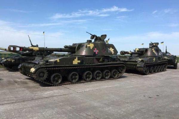 Бирюков: В Чугуеве, Киеве и на фронте много нового смертоносного железа. Не стоило нас задирать Бирюков: В Чугуеве, Киеве и на фронте много нового смертоносного железа. Не стоило нас задирать