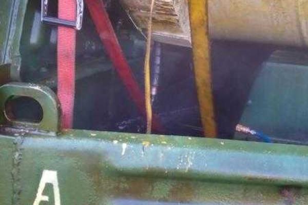 В Запорожской области из железнодорожной цистерны вытекла кислота