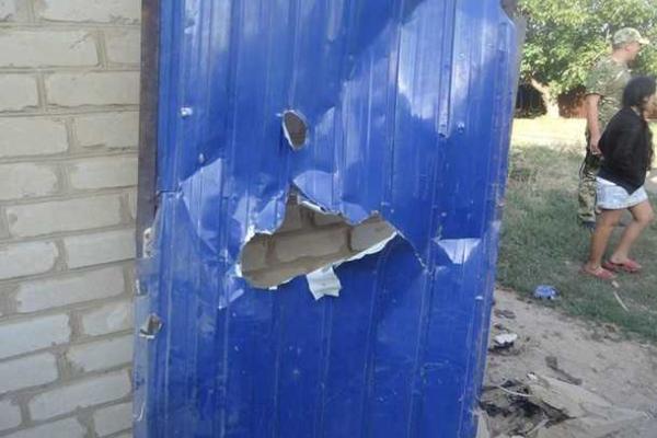 Боевики обстреляли Торецк, разрушены жилые дома