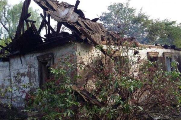 В результате артобстрела Торецка пострадал ребенок, разрушены жилые дома В результате артобстрела Торецка пострадал ребенок, разрушены жилые дома