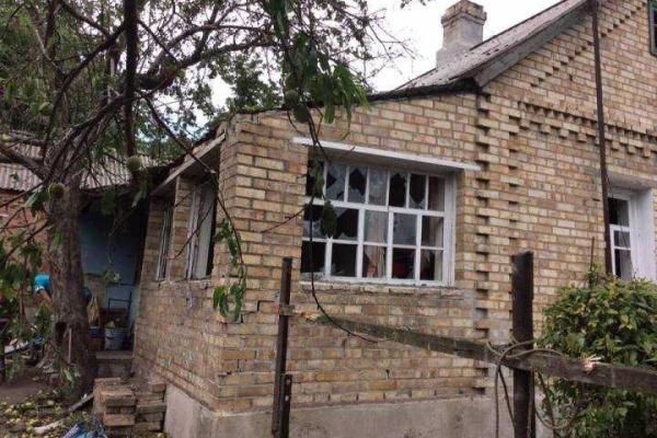 Сепаратисты опубликовали фото последствий обстрела поселка Гольмовский