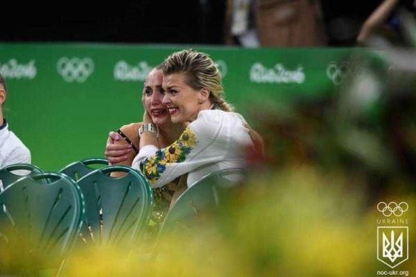 Рио-2016: гимнастка Ризатдинова растрогала реакцией на свою бронзовую медаль Рио-2016: гимнастка Ризатдинова растрогала реакцией на свою бронзовую медаль