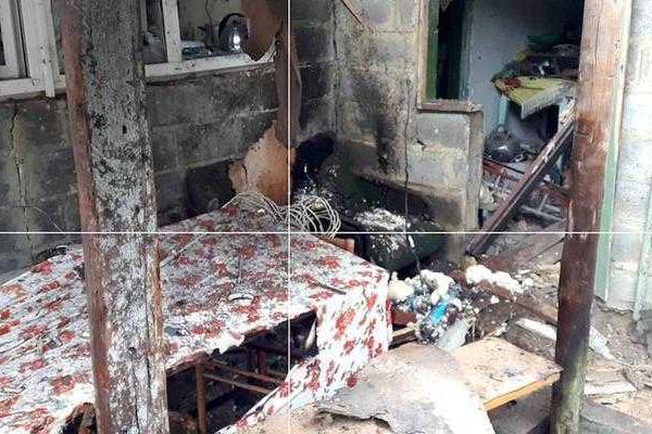 В Марьинке жилые кварталы сильно пострадали от обстрела боевиков "ДНР"