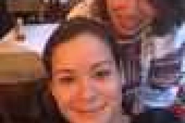 Дочери российских политиков погуляли по Киеву в вышиванках: фотофакт Дочери российских политиков погуляли по Киеву в вышиванках: фотофакт