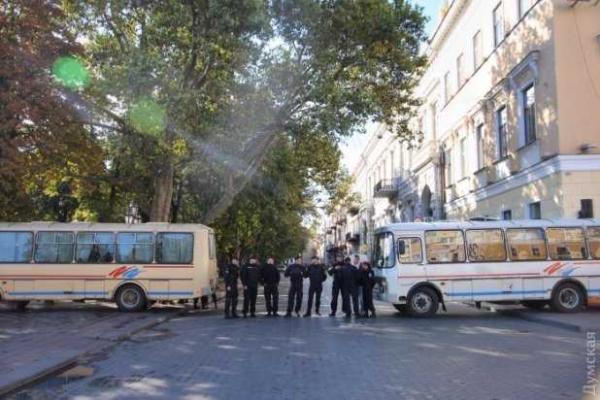 В Одессе прошел марш равенства ЛГБТ: без провокаций не обошлось В Одессе прошел марш равенства ЛГБТ: без провокаций не обошлось