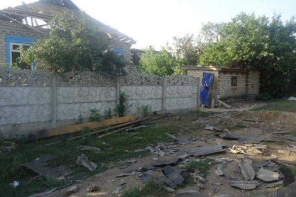 В результате артобстрела Торецка пострадал ребенок, разрушены жилые дома В результате артобстрела Торецка пострадал ребенок, разрушены жилые дома