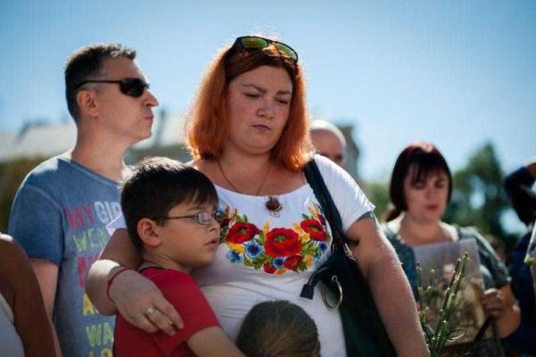 В центре Киева почтили память погибших под Иловайском