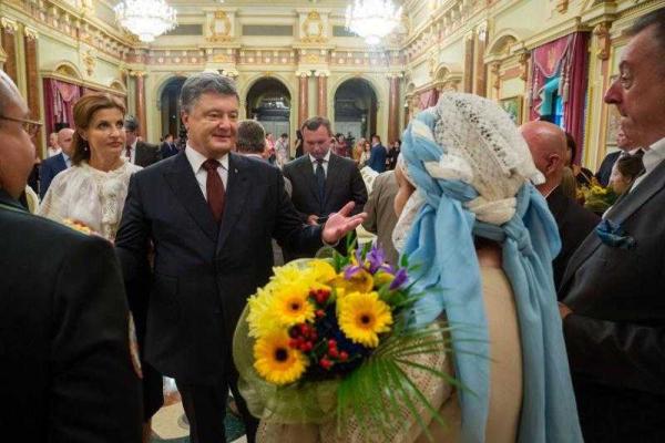 Порошенко вручил государственные награды в честь 25-й годовщины Независимости Украины