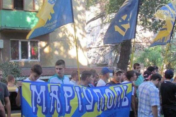 Появились подробности митинга против вывода "Азова" из Мариуполя Появились подробности митинга против вывода "Азова" из Мариуполя