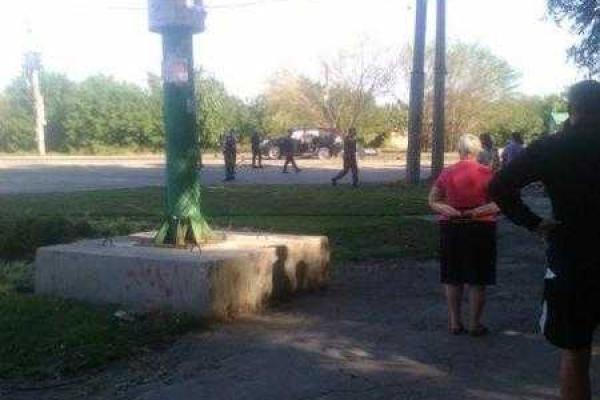 Взрыв в Луганске: соцсети гудят о покушении на Плотницкого, областная больница оцеплена Взрыв в Луганске: соцсети гудят о покушении на Плотницкого, областная больница оцеплена