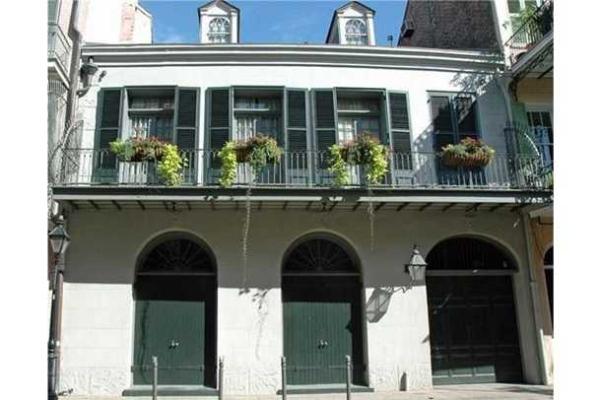 Развод Джоли и Питта: появились снимки совместной недвижимости звездной пары