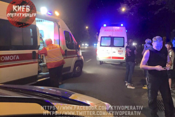 В Киеве произошло страшное ДТП: водитель сбил насмерть подростка на пешеходном переходе В Киеве произошло страшное ДТП: водитель сбил насмерть подростка на пешеходном переходе