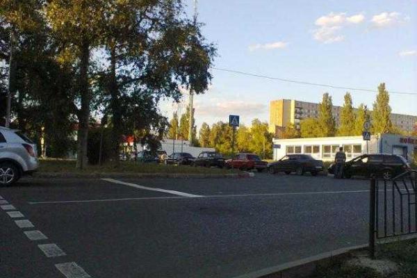 В оккупированном Донецке собираются безумные очереди за газом, появились фото В оккупированном Донецке собираются безумные очереди за газом, появились фото